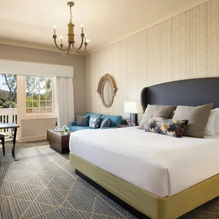 River Terrace Inn