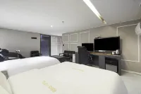 Hotel Bobos