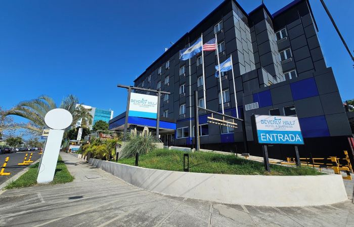 Beverly Hills: Hotel and Business