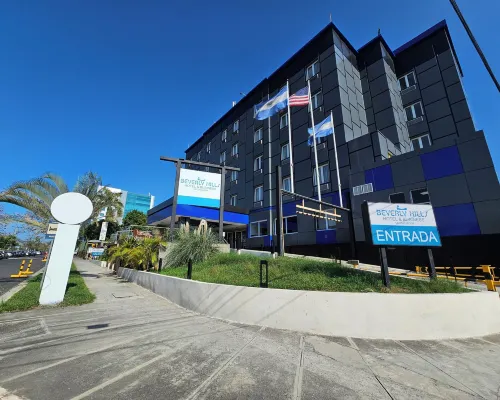 Beverly Hills: Hotel and Business Hotels in Antiguo Cuscatlan