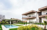 Ariom Apartments - Yüzme Havuzu