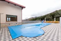 Villa in San Mango with Pool and Hot Tub - Виллы