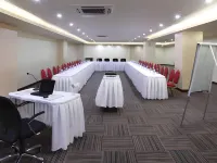 Hotel Senbayrak City