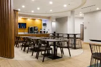 SpringHill Suites McAllen Convention Center - Frühstück
