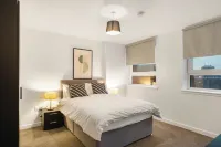 City Point Apartments by Guestz - Condos
