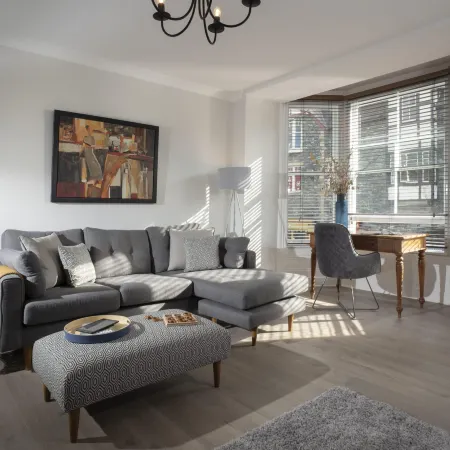 The Redbanks - Contemporary Apartment by LetMeStay