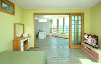 Daecheon Mud Gongju Pension