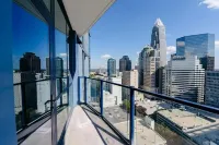 1Br Uptown Charlotte Furnished Apartments 1 Bedroom Apts by RedAwning - Homestays