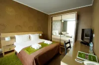 Green Park Hotel