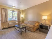 The Oakhurst Inn at Yosemite Hotels in Oakhurst