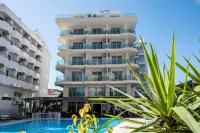 Marmaris Alkan Hotel - Pools