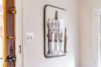 Jungle House Luxury Stays - Downtown Chillicothe - Homestays