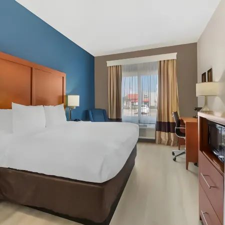 Comfort Inn & Suites