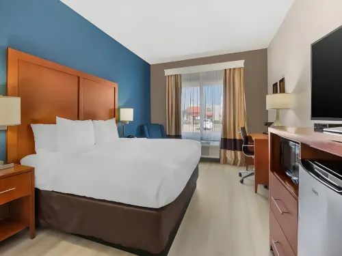 Comfort Inn & Suites