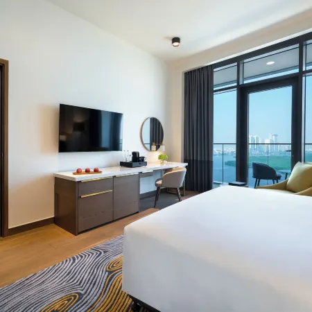 Rotana Ras Al Khaimah - The Mangroves Отели рядом с достопримечательностью «Городской пляж»