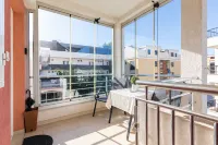 Modern Seaside Apartment with Balcony - Erika,Donja Lastva - 3성급