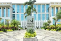 Taj Santacruz - bar