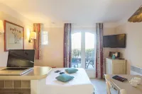 Family Apartment for 4 in Ardeche - Homestays
