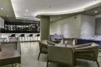 Lemon Tree Hotel Jammu - Bars
