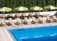 Brown Jerusalem Hotel & Convention Center - مسبح