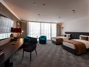 Sky Airport Hotel