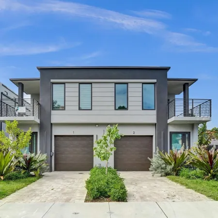 Upscale 4 Bdrm Retreat - Mins to Las Olas Beach