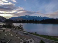 Lakeside Motel - Bjergudsigt