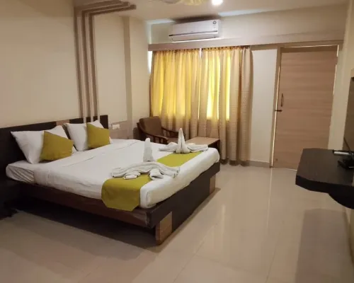 Hotel Priyadarshini Classic Hotels in Bellary