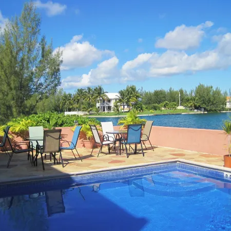 Dundee Bay Villas