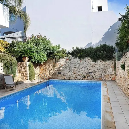 Apartment 3 with Pool and Sea View