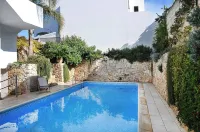 Apartment 3 with Pool and Sea View - Ocean View