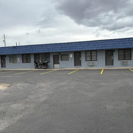 Sage & Sand Motel