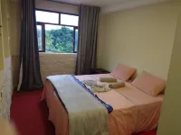 746 Pousada - Inns