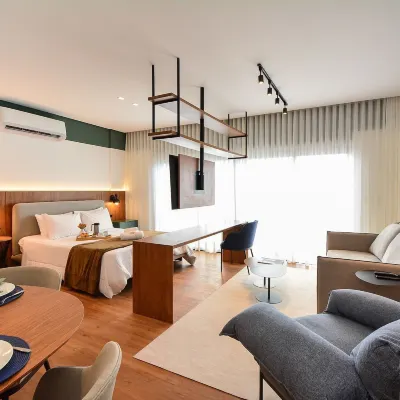 Studio Sofisticado e Moderno - CEN013 Hotels near Floripa Mall