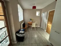 The Nook - 2-Star