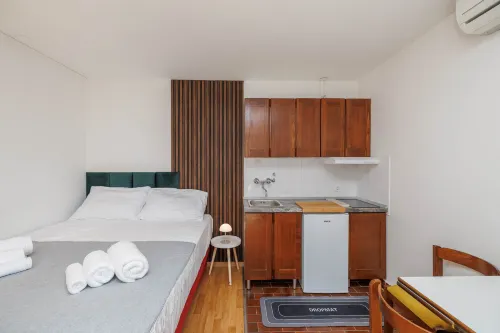 Serene Studio Escape in Malinska with Modern Comforts - 3성급