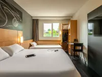Ibis Issoire - Pet friendly