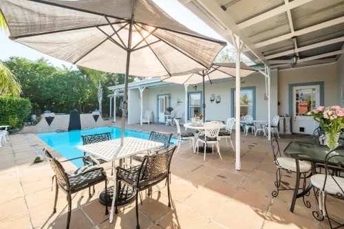 Paradiso Guesthouse & Self-Catering Cottage - Jacuzzi