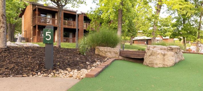 Lakefront Home on Table Rock Lake - Resort Amenties - Views & Relaxation Hotels in Indian Point