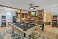 5 Min to Hatley Pointe Apr s Ski Hottub Firepit - Boutique