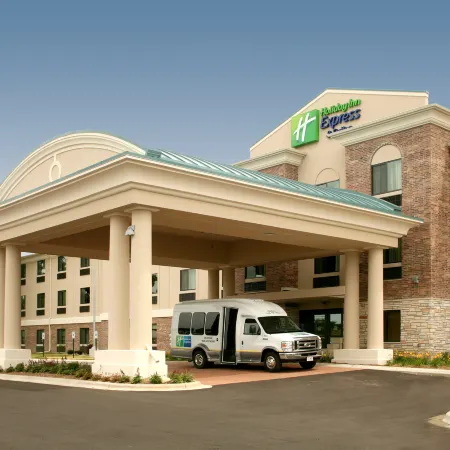 Holiday Inn Express & Suites MADISON-VERONA by IHG
