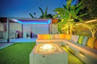 Family-friendly summer vacation home with big hot tub 2 blocks from beach. - อ่างจากุชชี่