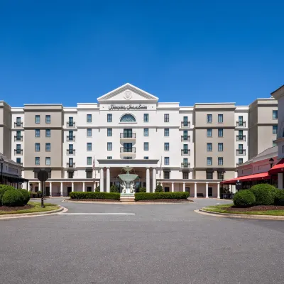 Hampton Inn & Suites Charlotte/SouthPark at Phillips Place Hotels in der Nähe von Independence Einkaufszentrum