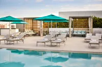 JW Marriott Clearwater Beach Resort & Spa - Rooftop Pools