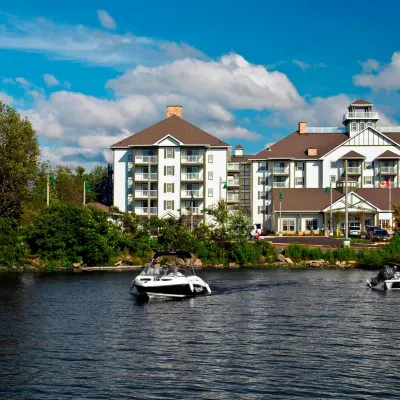 Residence Inn Gravenhurst Muskoka Wharf Hotels in der Nähe von Bethune Memorial House National Historic Site