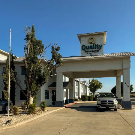 Quality Inn & Suites