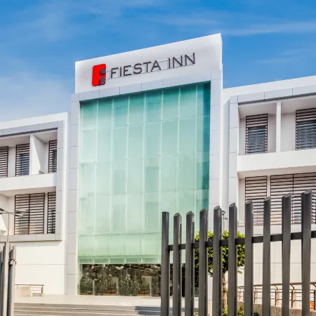 Fiesta Inn Plaza Central Aeropuerto