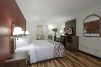 Red Roof Inn Edgewood - 2-Star