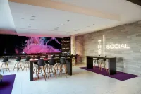 Hilton Rochester Mayo Clinic Area - bar