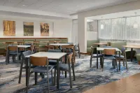 Fairfield Inn & Suites the Dalles - breakfast